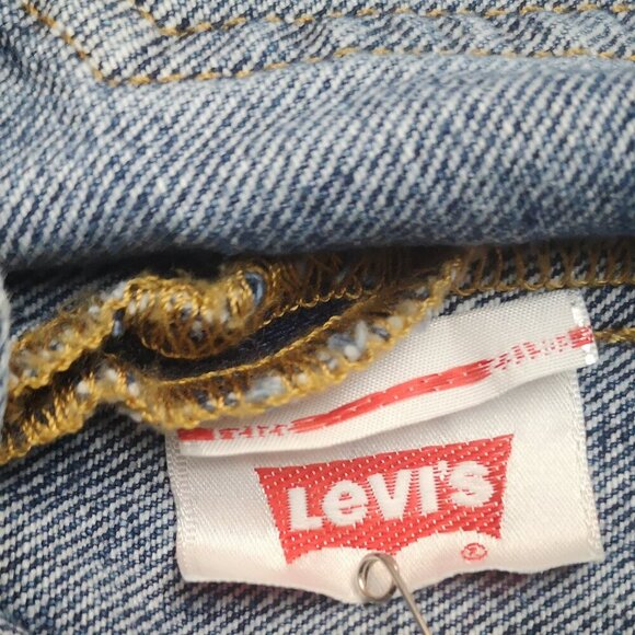 Levi's 501 Men's Size 36/32 Medium Wash Button Fly Straight Leg Jeans - Picture 6 of 13